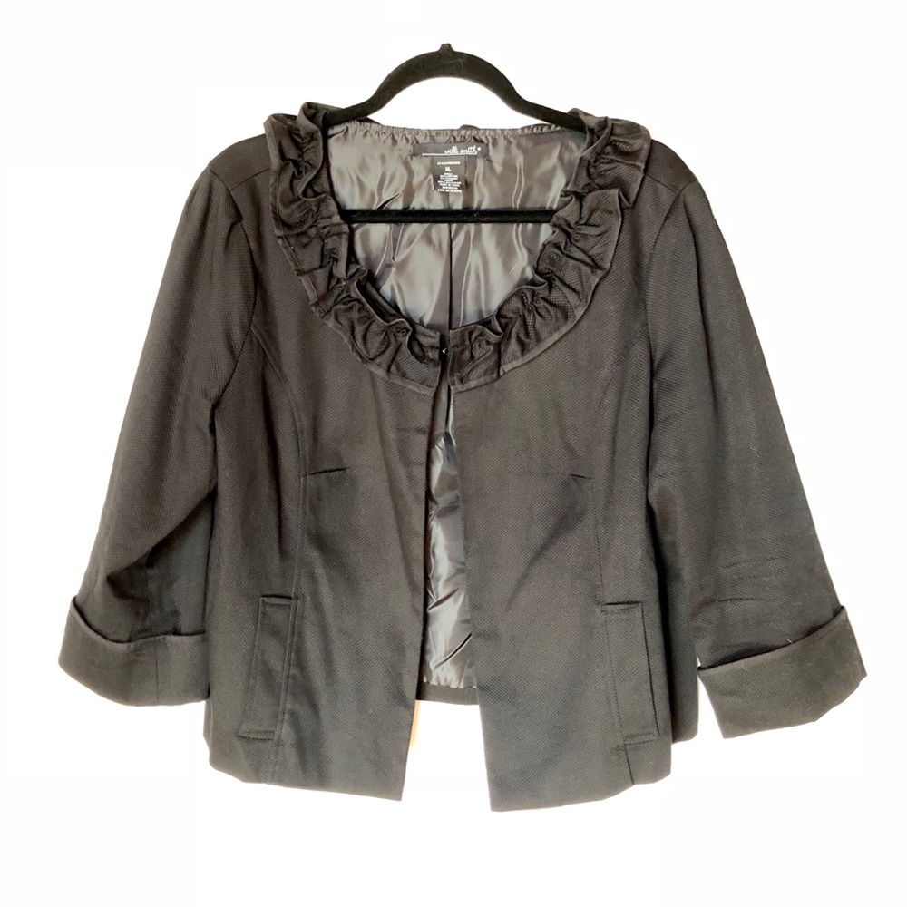 Jackie O style jacket