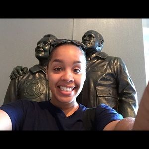 Meet your Posher, Denise