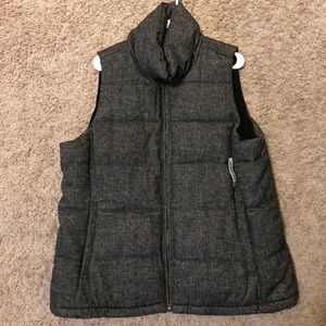 Old navy vest NWT