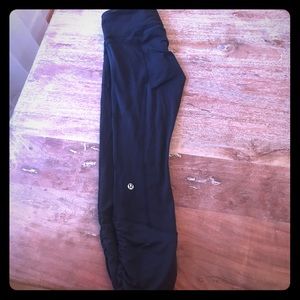 Lululemon Practice Daily crops