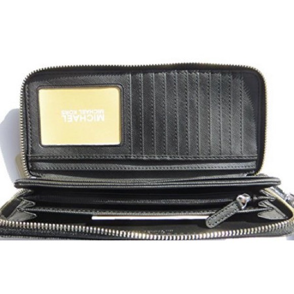 Michael Kors Jet Set Continental wristlet: black - Picture 2 of 2