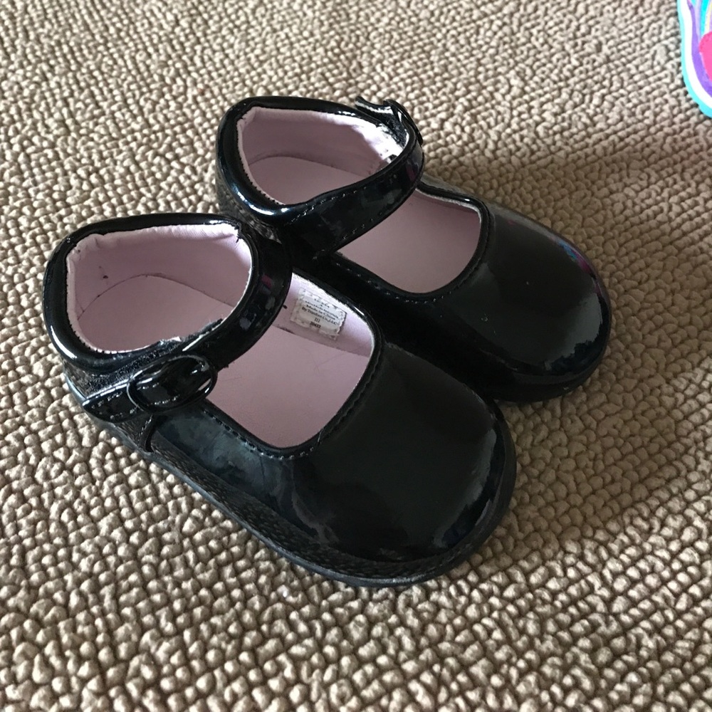 Toddler size 4 - Picture 4 of 7