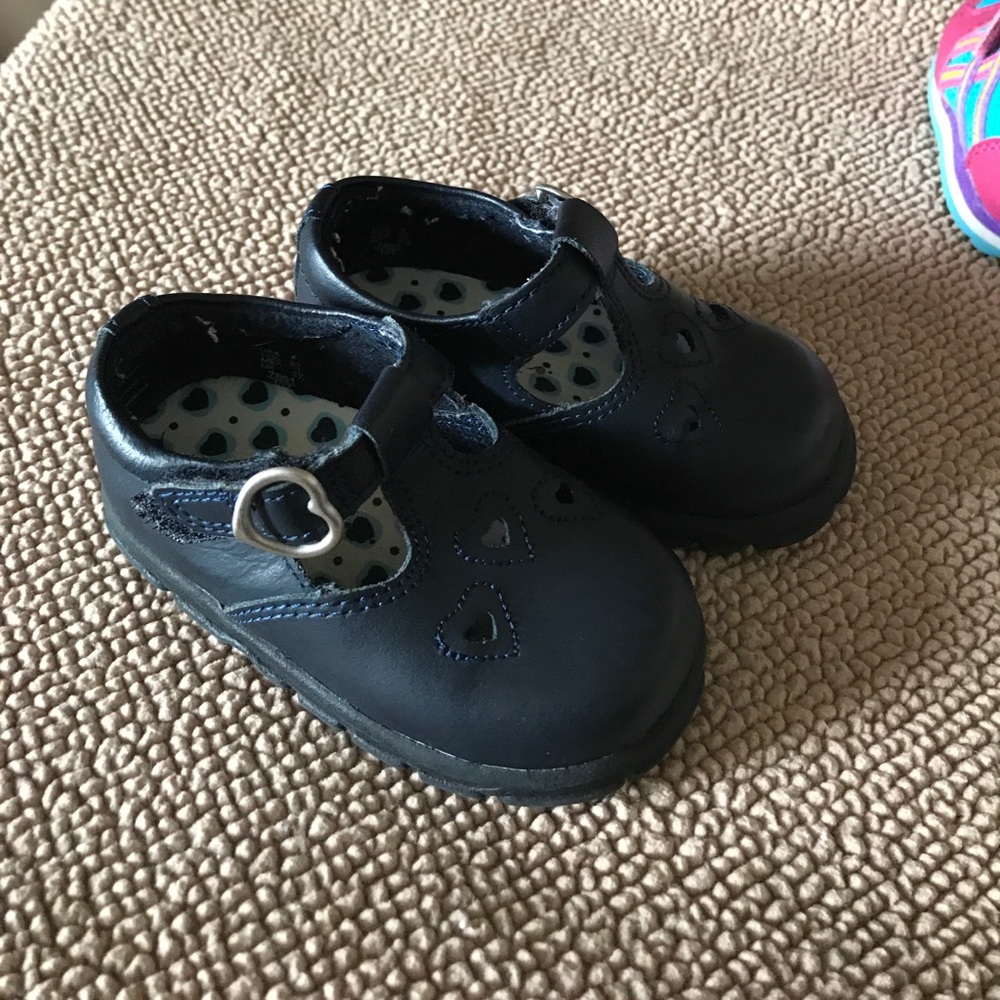 Toddler size 4 - Picture 5 of 7