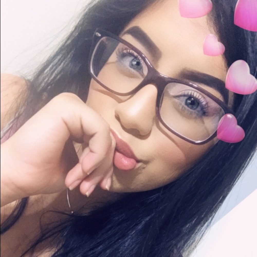 Meet your Posher, Kenia