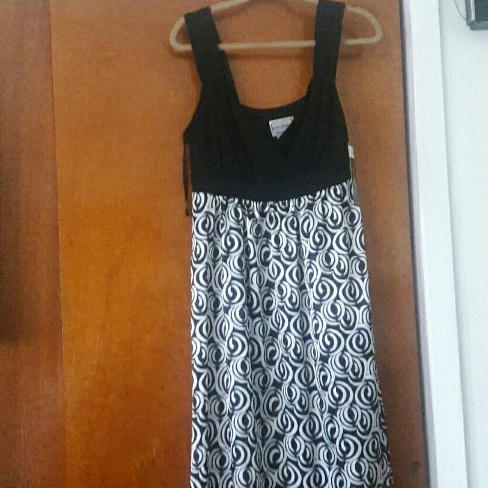 Karin Stevens Woman's evening dress