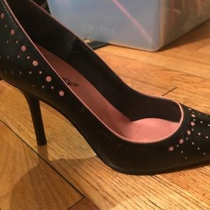 Black & pink heels