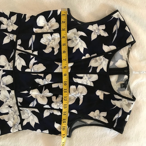 Ann Taylor Size 6 Black/White/Navy Dress - Picture 4 of 4