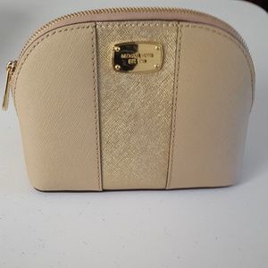 Michael Kors .... make-up pouch/ clutch