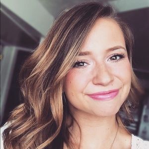 Meet your Posher, Paige