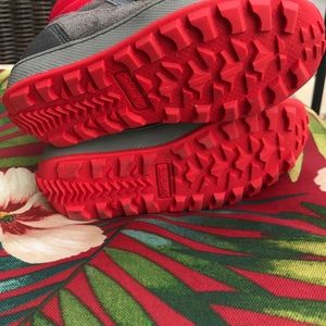 Timberland Girls Waterproof  Boots size 9 toddler