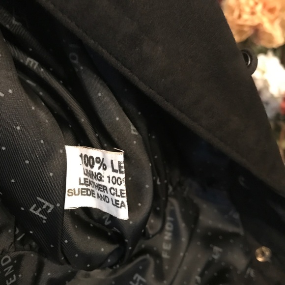 ⚡️SOLD⚡️Leather VTG FENDI jacket authentic - Picture 5 of 8