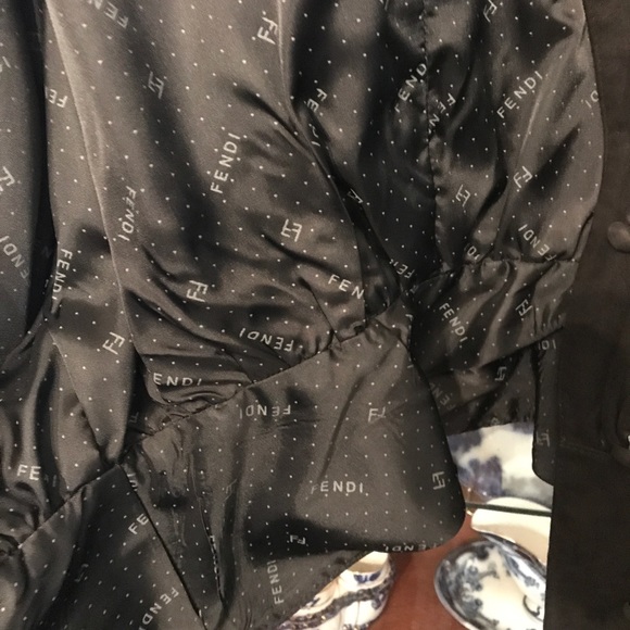 ⚡️SOLD⚡️Leather VTG FENDI jacket authentic - Picture 7 of 8