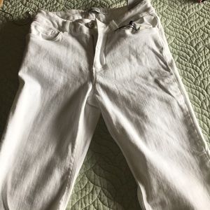 Brand new never worn white jeans