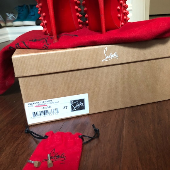 Christian Louboutin Snakilta 120 Nappa Pumps - Picture 6 of 8