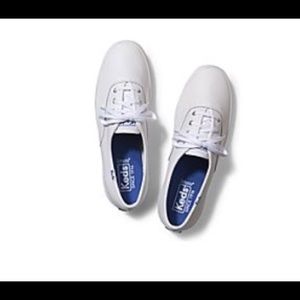 KEDS NWT Leather Champion Shoes
