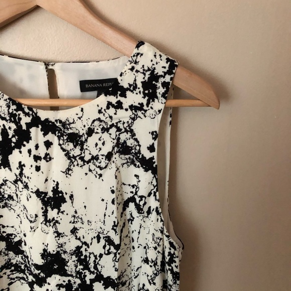 Banana Republic Black and White Printed Dress - Picture 2 of 4
