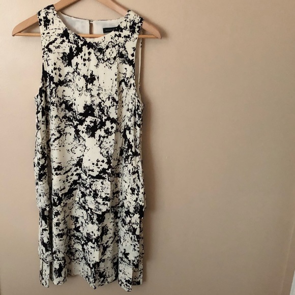 Banana Republic Black and White Printed Dress - Picture 1 of 4