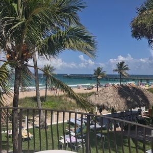 Meet your Posher, Deana