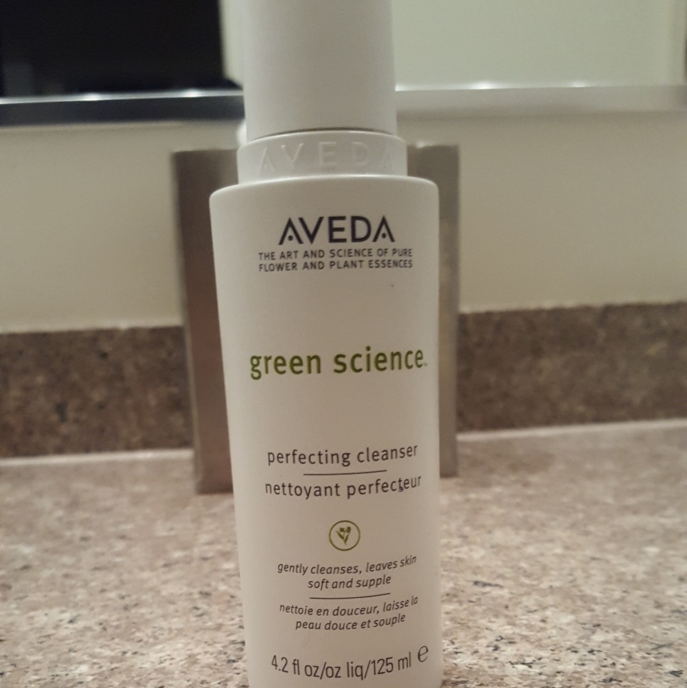 Aveda Green Science perfecting cleanser