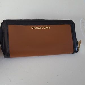 Michael Kors two-tone wallet