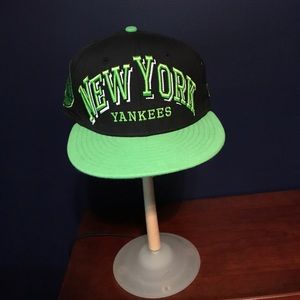New York Yankees hat