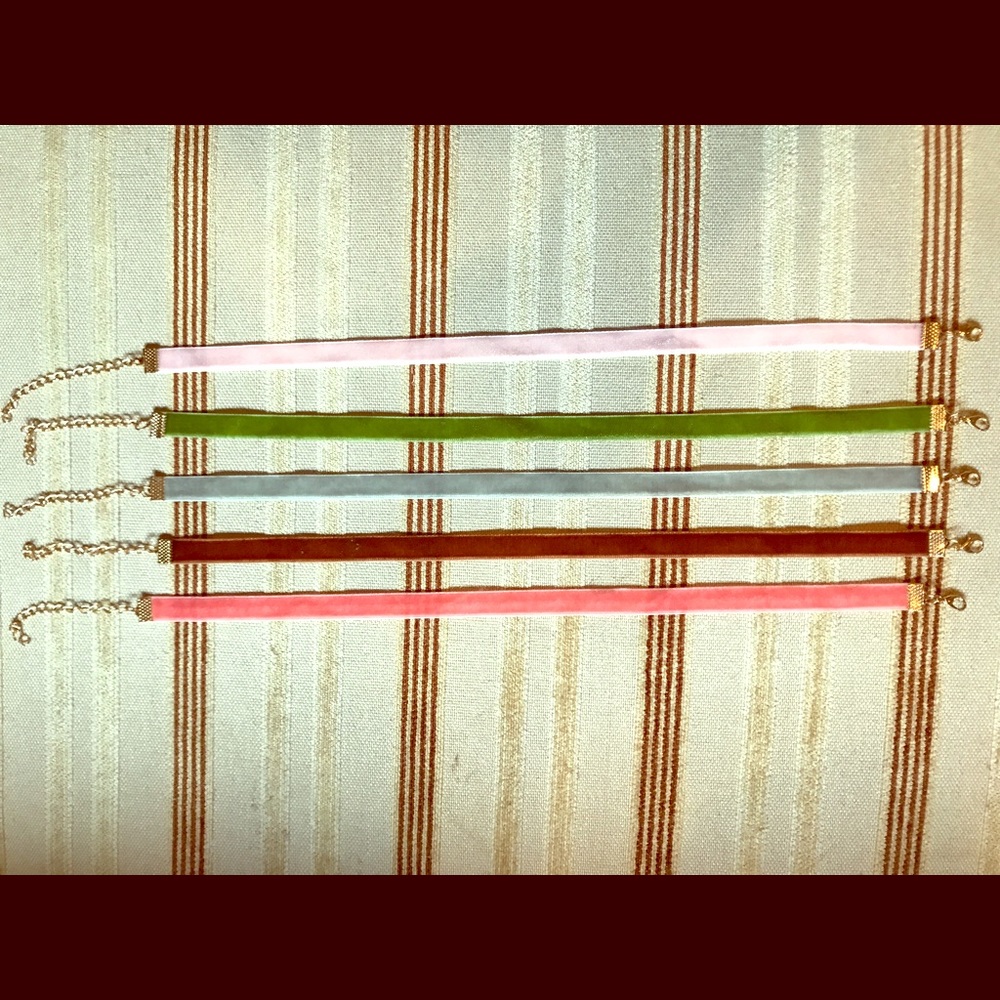 🆕Velvet choker set