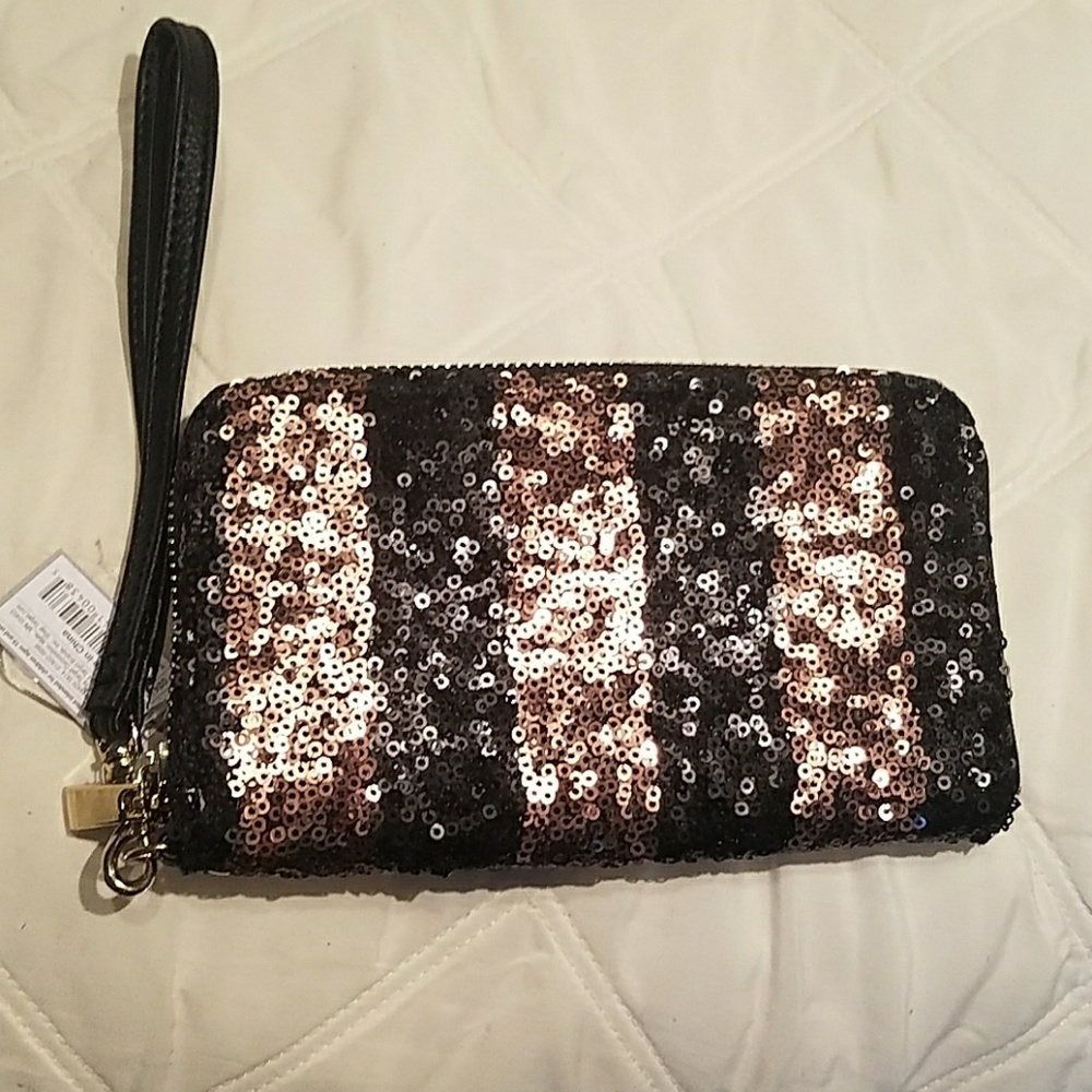 Bronze and black sequence wristlet - Picture 2 of 3