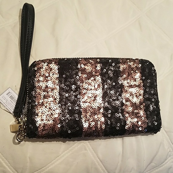 Bronze and black sequence wristlet - Picture 2 of 3