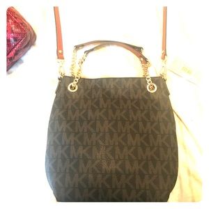 authentic Michae Kors Jet Set Chain purse