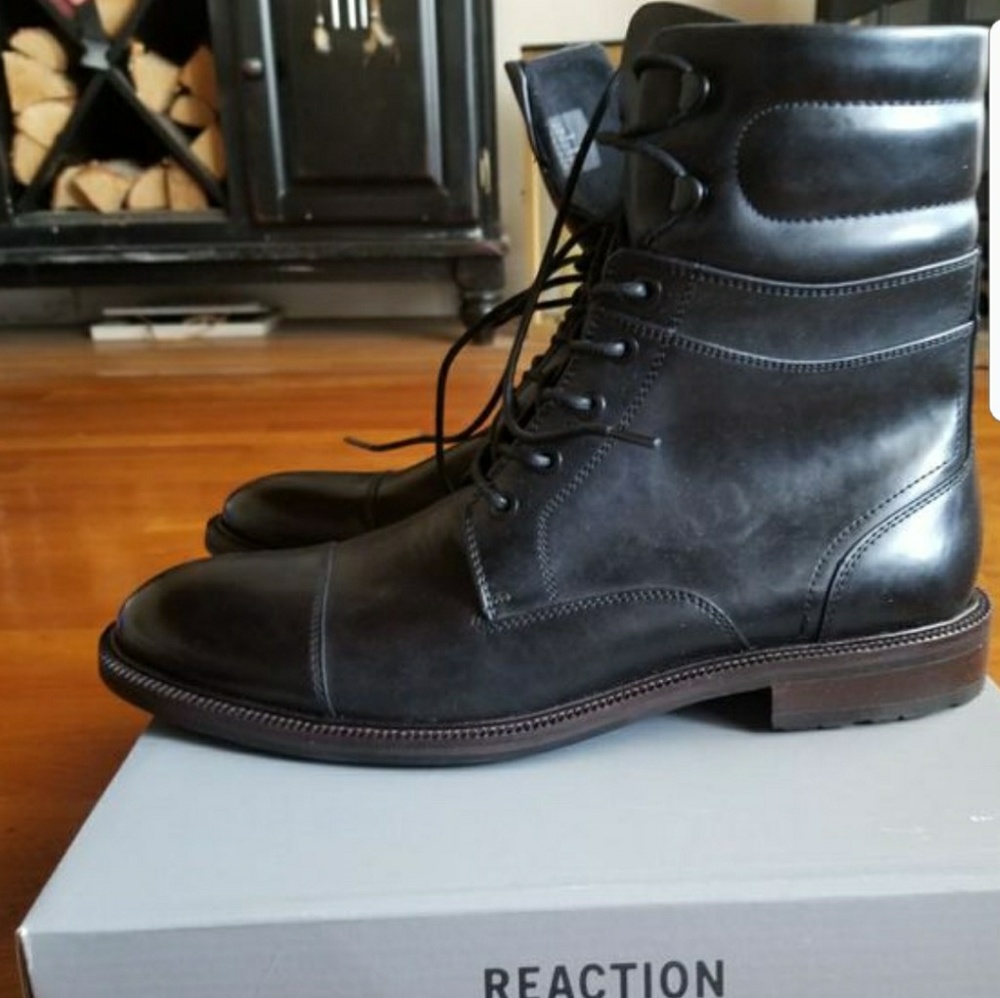 NEW IN BOX Mens 10.5 Kenneth Cole Reaction Boot