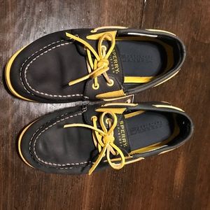 Boys 2.5 Sperry
