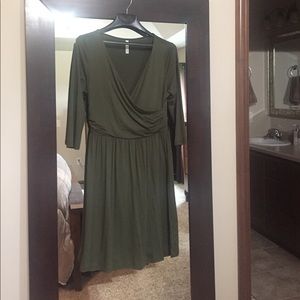 Gilli Lauree V-Neck Drape Dress