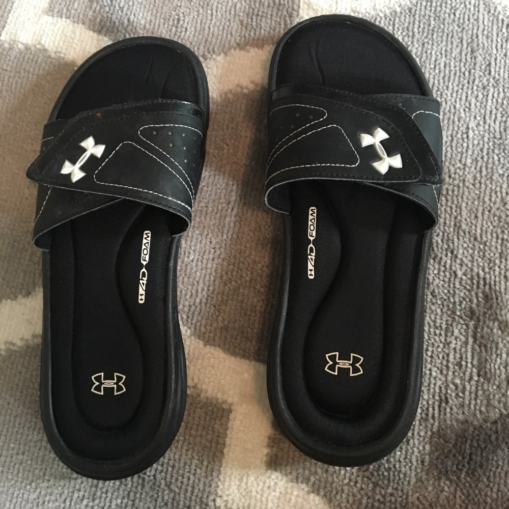 Under armour slides