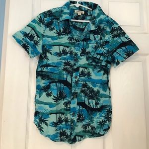 Boys Hawaiian Button Down Shirt Size M
