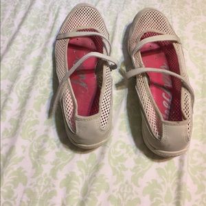 Sketchers mesh flat sneakers