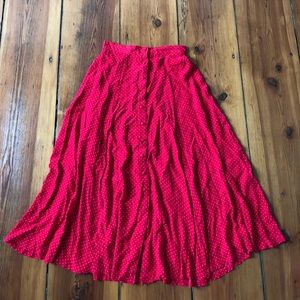 Adorable polka dot midi skirt!