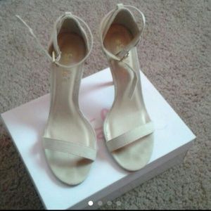 Lulu's nude single strap heels