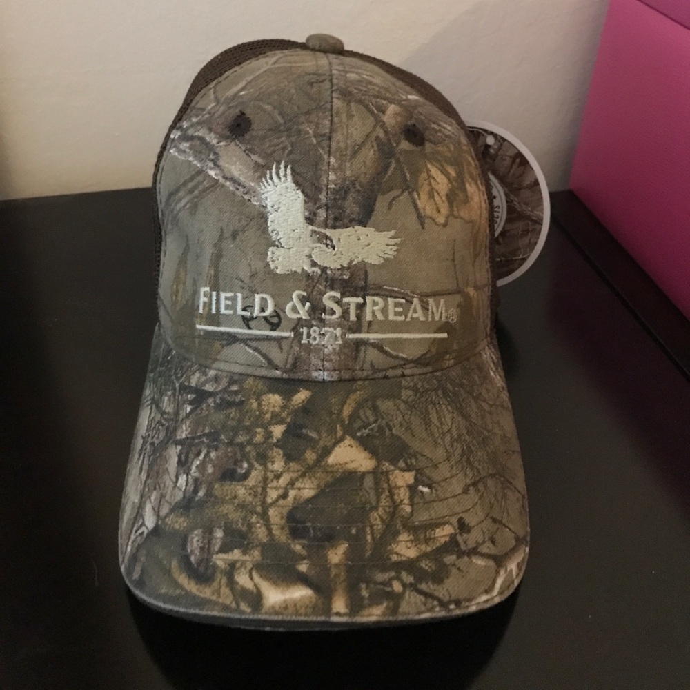 Brand new Field & Stream camo hat