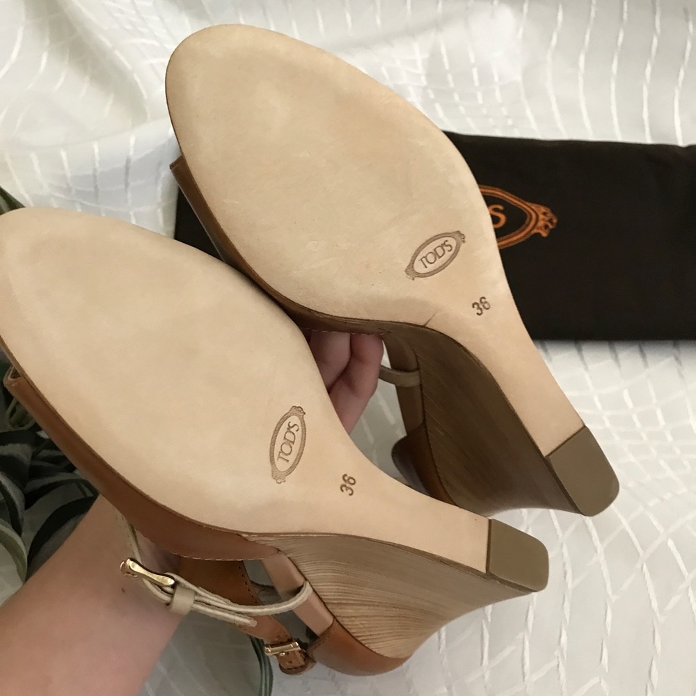 Tod's Leather Wedge Sandals - Picture 7 of 11