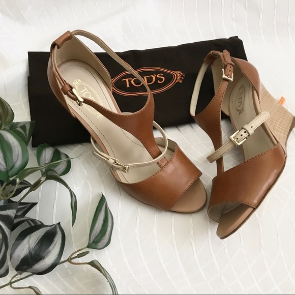 Tod's Leather Wedge Sandals - Picture 8 of 10