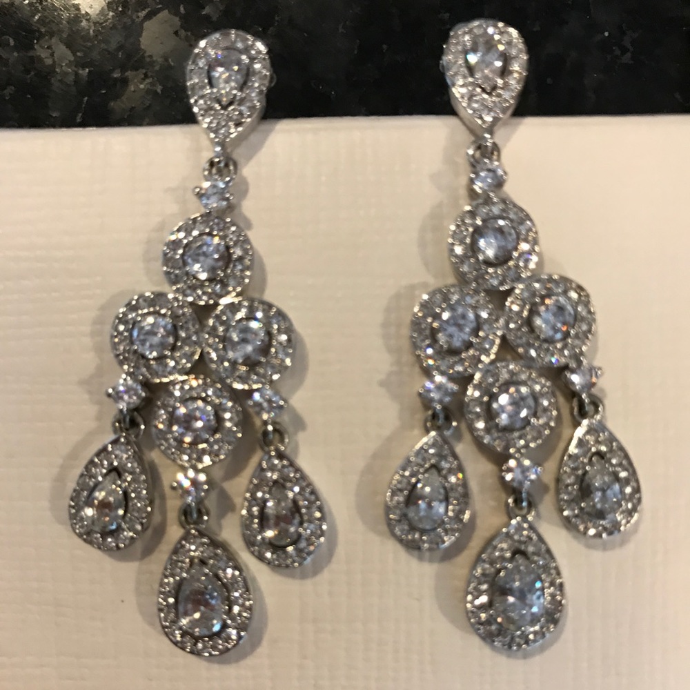Chandelier wedding earrings - beautiful!!!