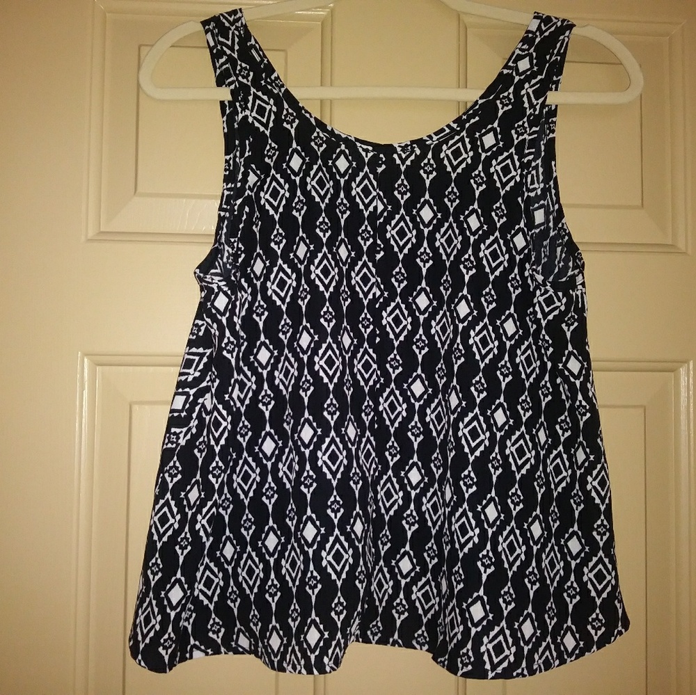 Persaya Womens Tank