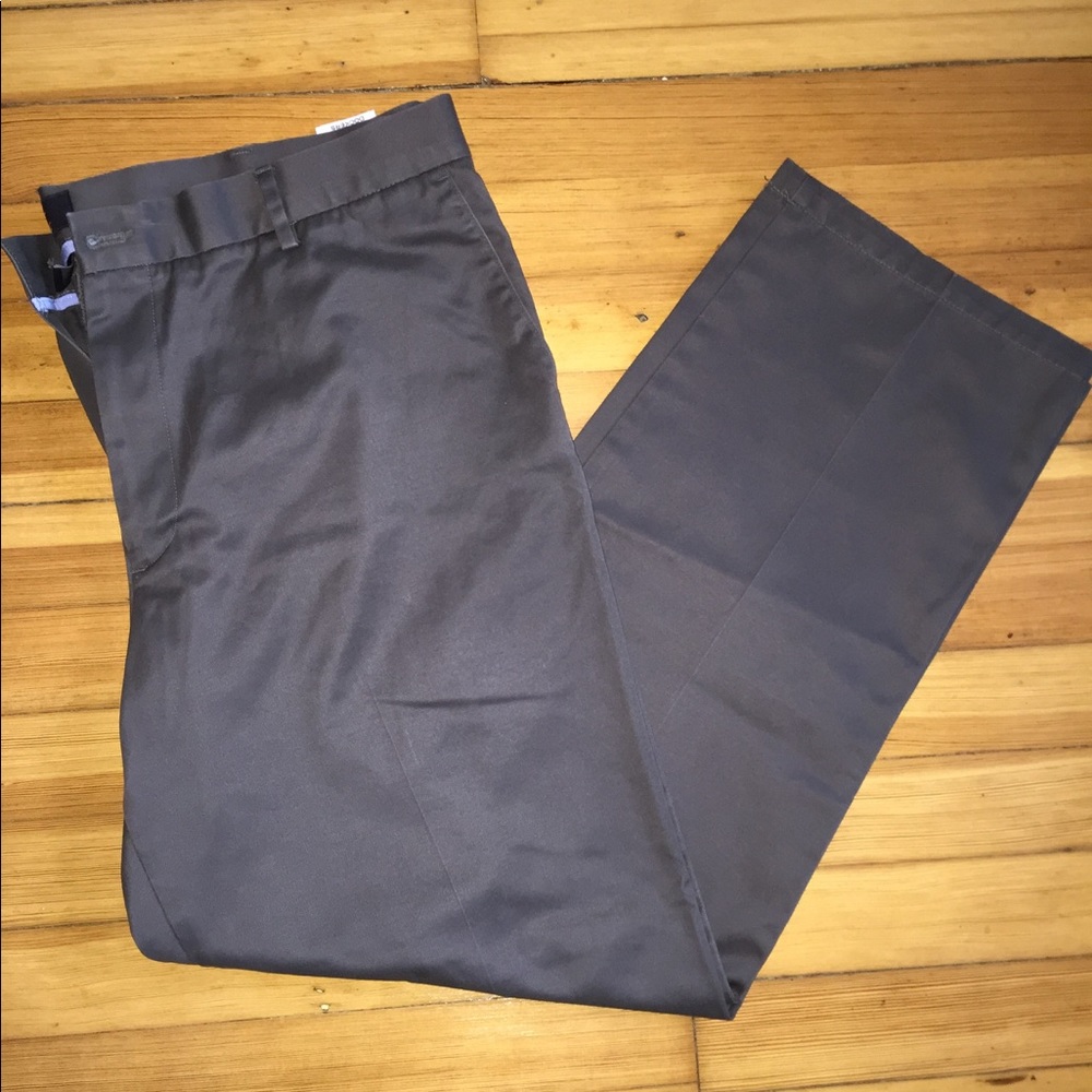 Dockers Grey Straight Fit Chino. 40x32