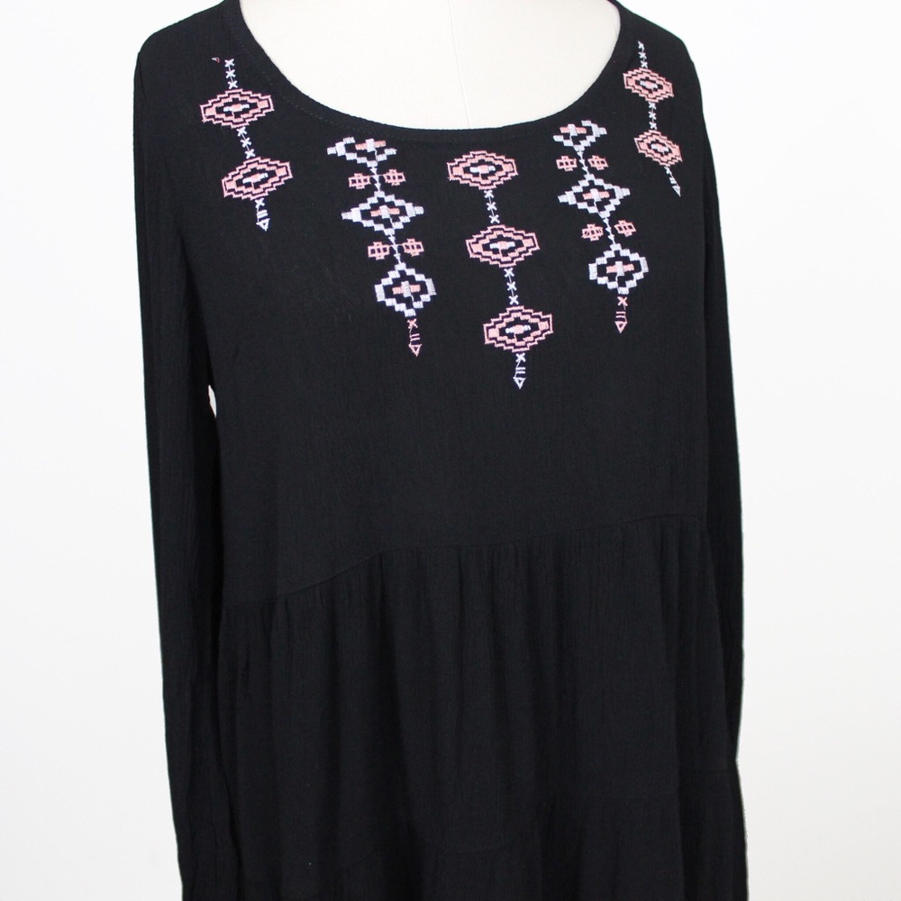 BOHO EMBROIDERED LONG SLEEVE SWING DRESS - Picture 3 of 5