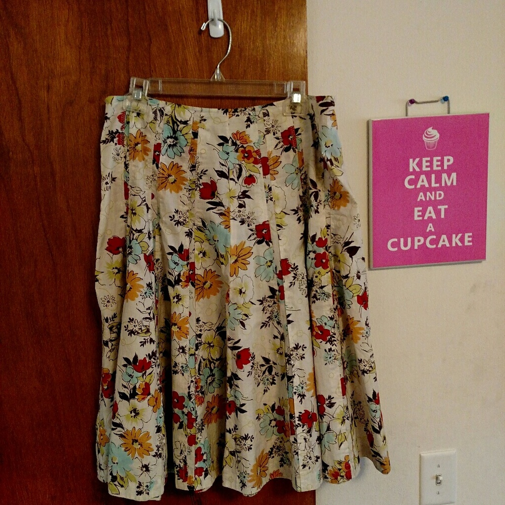 Cute Cabi Skirt