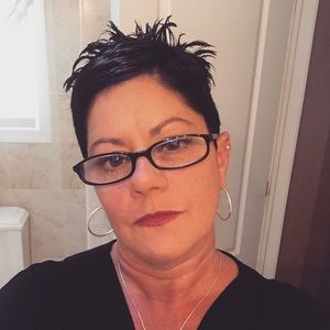 Meet your Posher, Gilda