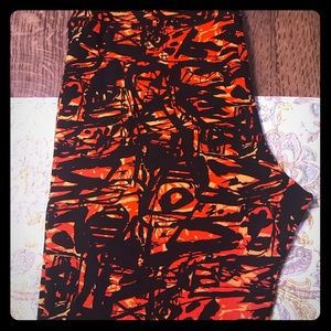 Lularoe Halloween leggings TC rare!!