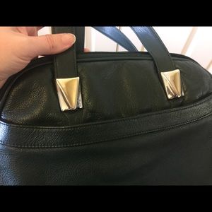 Green Toni purse w/gold accents vintage look 👜