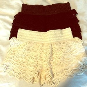 Crochet shorts B/W