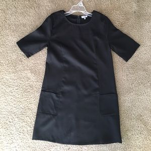 Tobi Black Short Sleeve Dress with Pockets